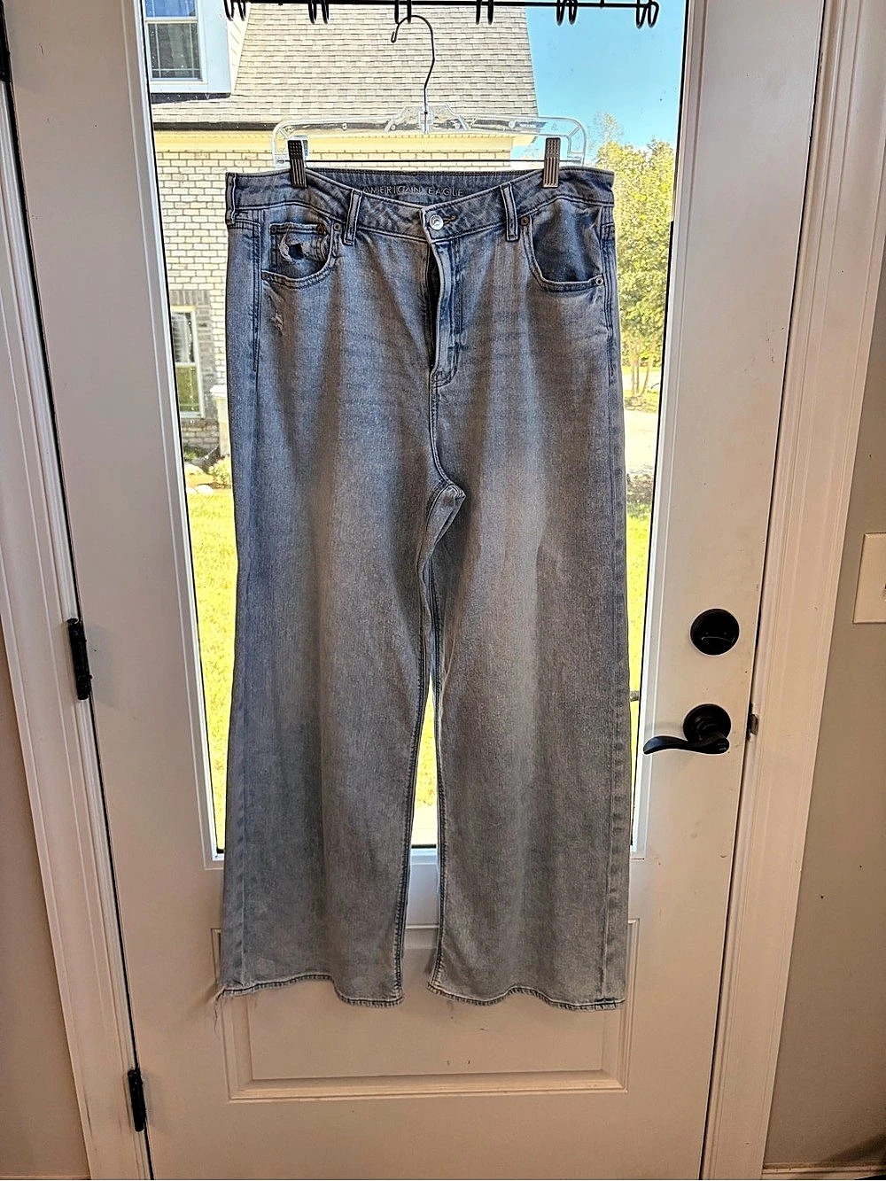 American Eagle AE Super High-Waisted Baggy Wide-Leg Jean Wide Leg Jeans in Blue